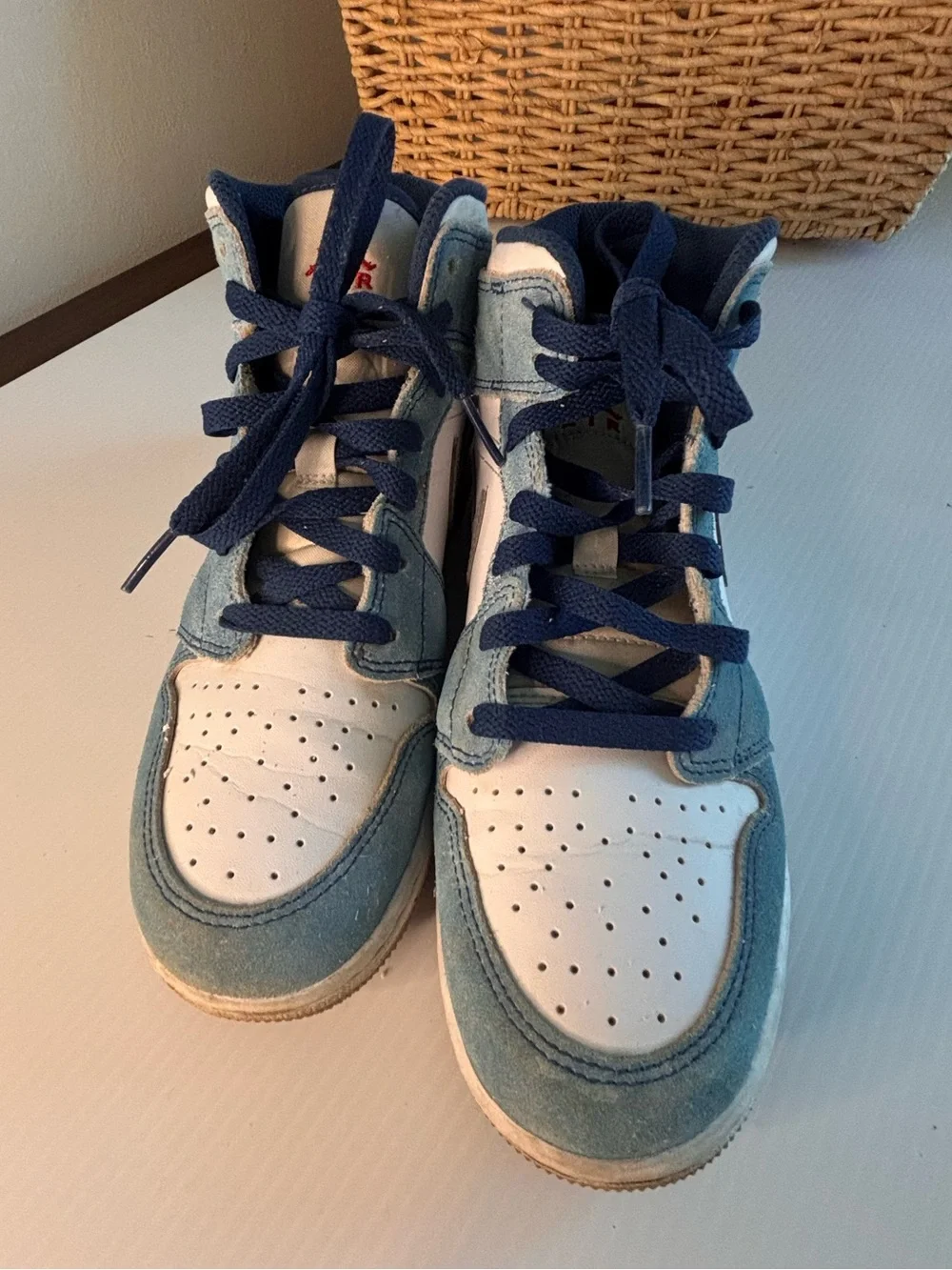 Jordan 1 Mid 6.5Y Blue Suede High Top Sneakers Streetwear